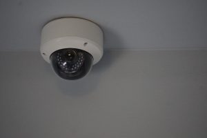 Read more about the article How to Choose the Right Security Camera for Your Home